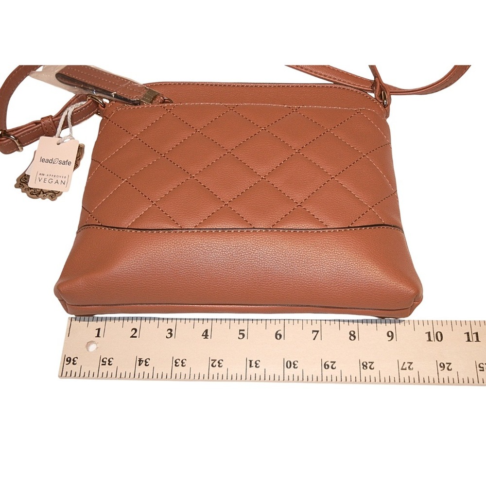 Quilted Crossbody Bag Vegan Leather Brown Adjustable Strap Zipper Closure
